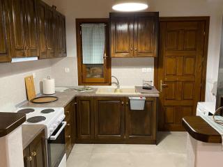 Winter Summer House - Mouresi - 6