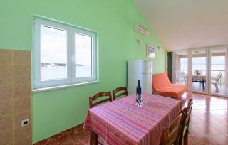 Stunning Apartment In Ugljan With Wifi - Ugljan - 6