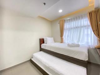 Comfy 3BR at Grand Asia Afrika Bandung Apartment By Travelio - Bandung - 4
