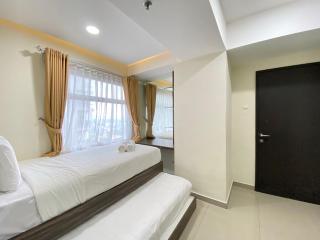 Comfy 3BR at Grand Asia Afrika Bandung Apartment By Travelio - Bandung - 3