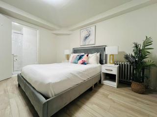 2BD 2BA UWS Oasis - New York - 9