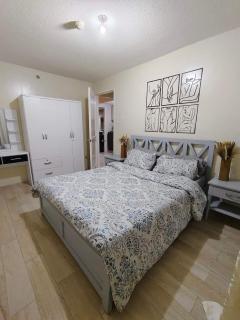 Aussie Style Home comfy and elegant - 5