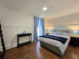 Two bedroom flat in Cardiff Bay with roof terrace - 5