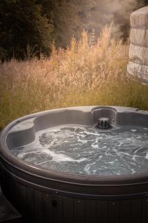 Gilfach Gower Farm Luxury Yurt with Hot Tub - Ammanford - 8