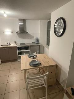 Studio rénové au calme - Dole - 5