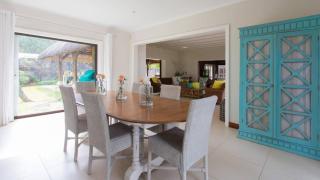 Magnificent Waterfront Villa - 4