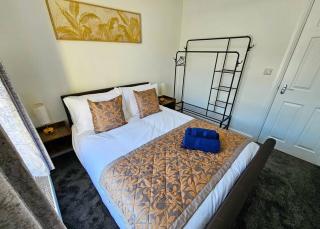 Cosy City Centre Apartment with Free Parking - - 8