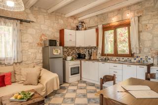 Botonis Houses - Modern Villas, Timeless Beauty - Vasilikos - 6