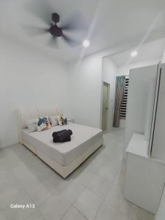 Yarra SP Homestay - Kampong Sungai Pasir Kechil - 1