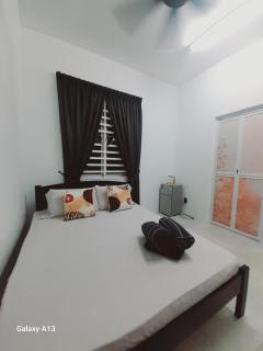 Yarra SP Homestay - Kampong Sungai Pasir Kechil - 2
