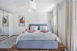 Elegant Tranquil Okrug Gornji Apartments - Trogir - 8