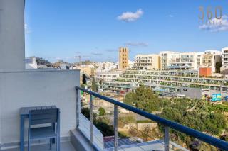Central 1BR Penthouse with Terrace in St Julians by 360 Estates - St. Julianʼs - 6