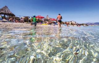 Cozy Beachfront Holiday Home Slatine - Slatine - 8