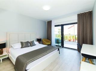 Modern Kastel Villa with Private Pool, Gym, and Large Outdoor Space - Kaštela - 2