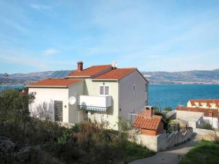 Sea-View Apartments with Pool, Terrace, and Outdoor Lounge in Scenic Čiovo Island - 0
