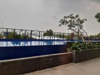 Modern Studio at Nifarro Park Apartment - Jakarta - 4