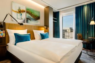 Motel One Köln-Altstadt - Köln - 7