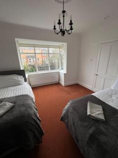 West Street House-Furnished Let - Hoyland Nether - 2
