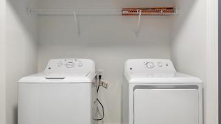 Landing at Station at Crestline - 2 Bedrooms in Mountain Brook - Birmingham - 8