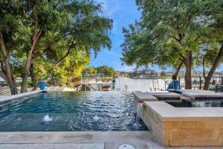 Lakeshore Retreat with Concierge Services - Kingsland - 9