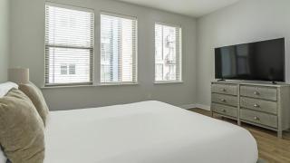 Landing at Foster on the Park - 1 Bedroom in Downtown - Durham - 0