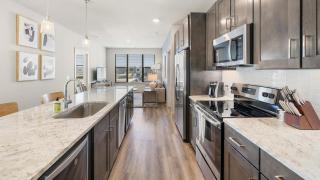 Landing at The Flats at Shadow Glen - 2 Bedrooms in Shadowglen - Manor - 8