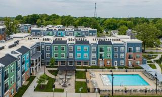 Landing at Pine 25 North End - 1 Bedroom in Tryon Hills - Charlotte - 4