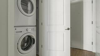 Landing at Foster on the Park - 1 Bedroom in Downtown - Durham - 1