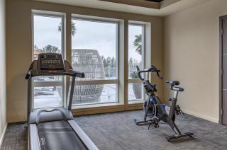 Landing at Yacht Harbor Club - 2 Bedrooms in Hayden Island Neighborhood Network - Portland - 2