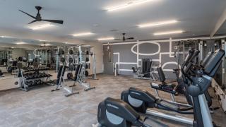 Landing at The Residences at Sawmill Station - Studio in Downtown Morton Grove - 5