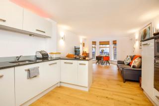 Robyn's Retreat - York - 3
