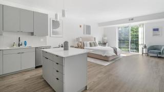Landing at The Residences at Sawmill Station - Studio in Downtown Morton Grove - 2