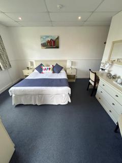 Westhill Country Hotel - 1