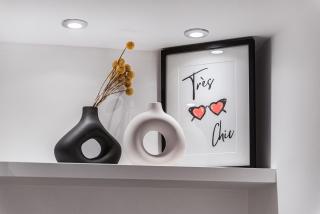 Lady on the Lane- 2 bed Primrose Hill - London - 9