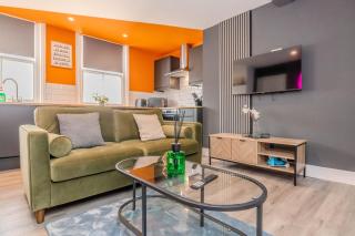 Luxe City Living l 2-Bedroom Flat with Free Parking - Brighton & Hove - 3
