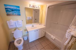 Massive 4 BR Condo-Breathtaking Oceanfront Views-Paradise 1610 and 1611 - Myrtle Beach - 4