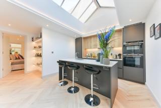 The Monaco Suite - 8