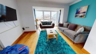 The Crescent - Cosy Town House - Sleeps 8 - 7