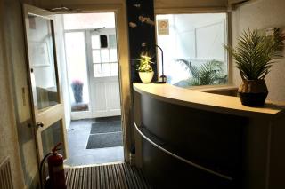 Blackpool Seaside Hotel - Comfortable - Double, King & Super King Beds - - Blackpool - 2