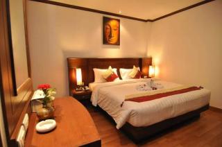 Hemingway's Hotel - Patong - 1