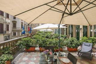 Next to the Duomo of Florence, Lorenzo, with Private Terrace - Florence - 1