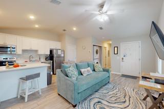 Loquat Bungalow - 2