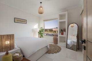 One-Bedroom Apartment Grand Museum view, Earthy historic Studio - 7
