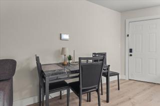 Queen Bed Modern Studio Apartment in Huntsville - Huntsville - 7