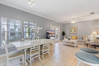Magical 4Bd/3Ba Home, 10 Min to Disney - Kissimmee - 1