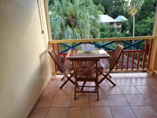 Le Mahogany Bleu - 8