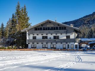 Karwendel Berglodge - 0