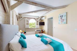 Domaine de l'Anse Simon - Piscine - 7 chambres - 8