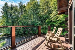 Mountain views,King Beds, Pet Friendly, Private retreat - 5