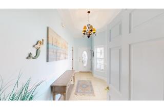 Golfer Hideaway in Prestigious Litchfield - 1